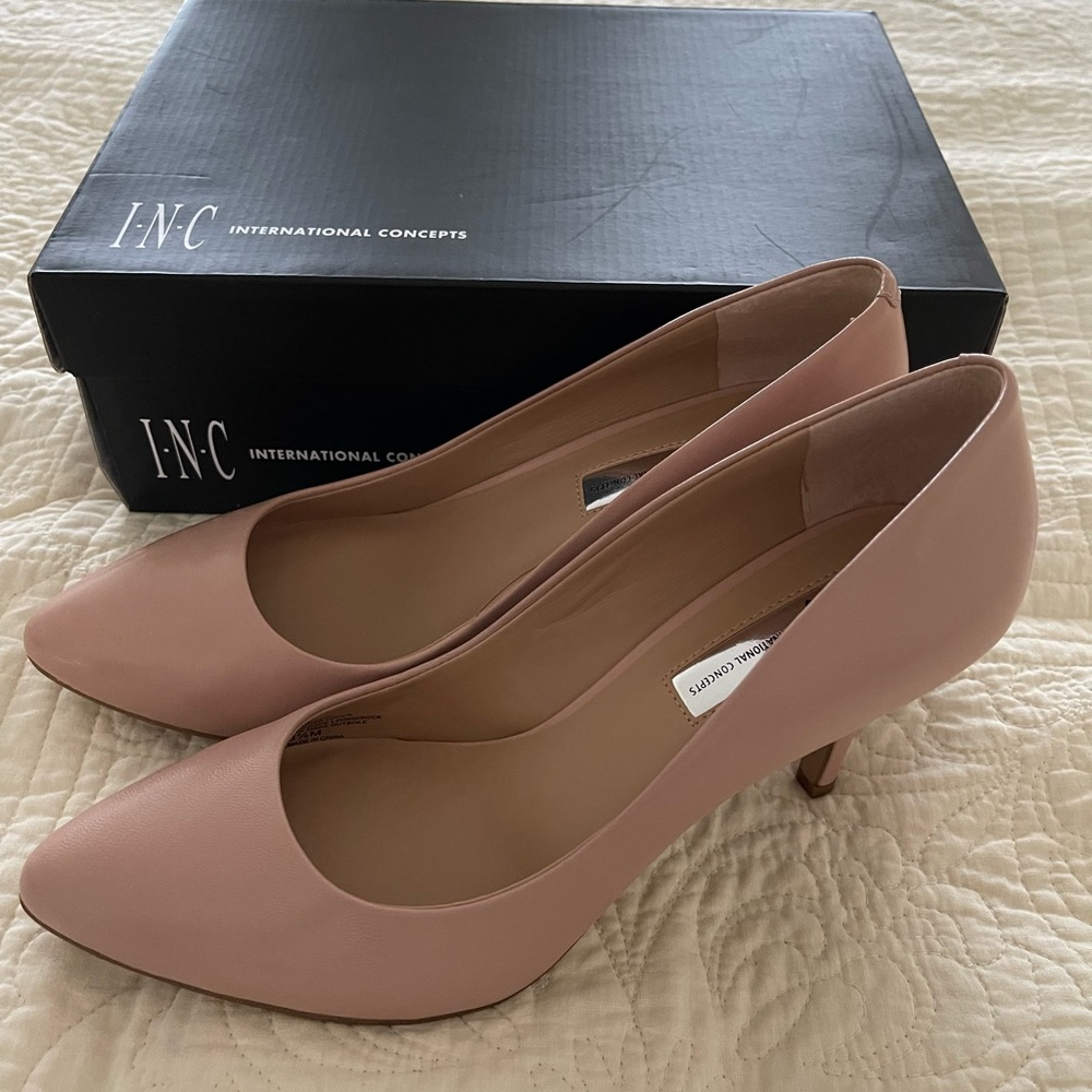 INC International Concepts Pink Bloom Pumps, Size 8.5